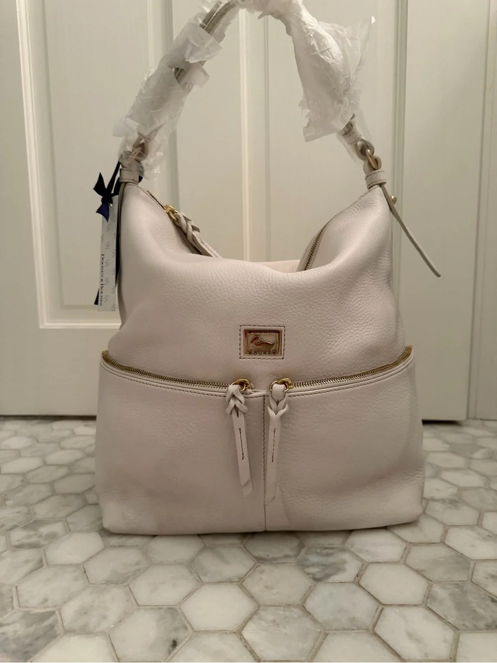 NWT- Dooney & Bourke Dillen Medium Pebbled Leather Hobo Handbag